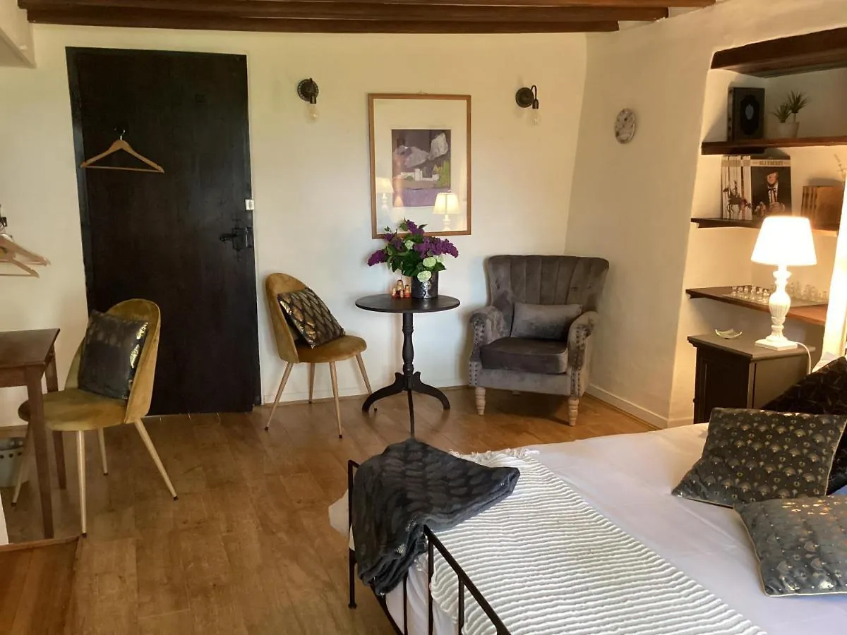 Phedre En Saone Bed & Breakfast Genouilleux