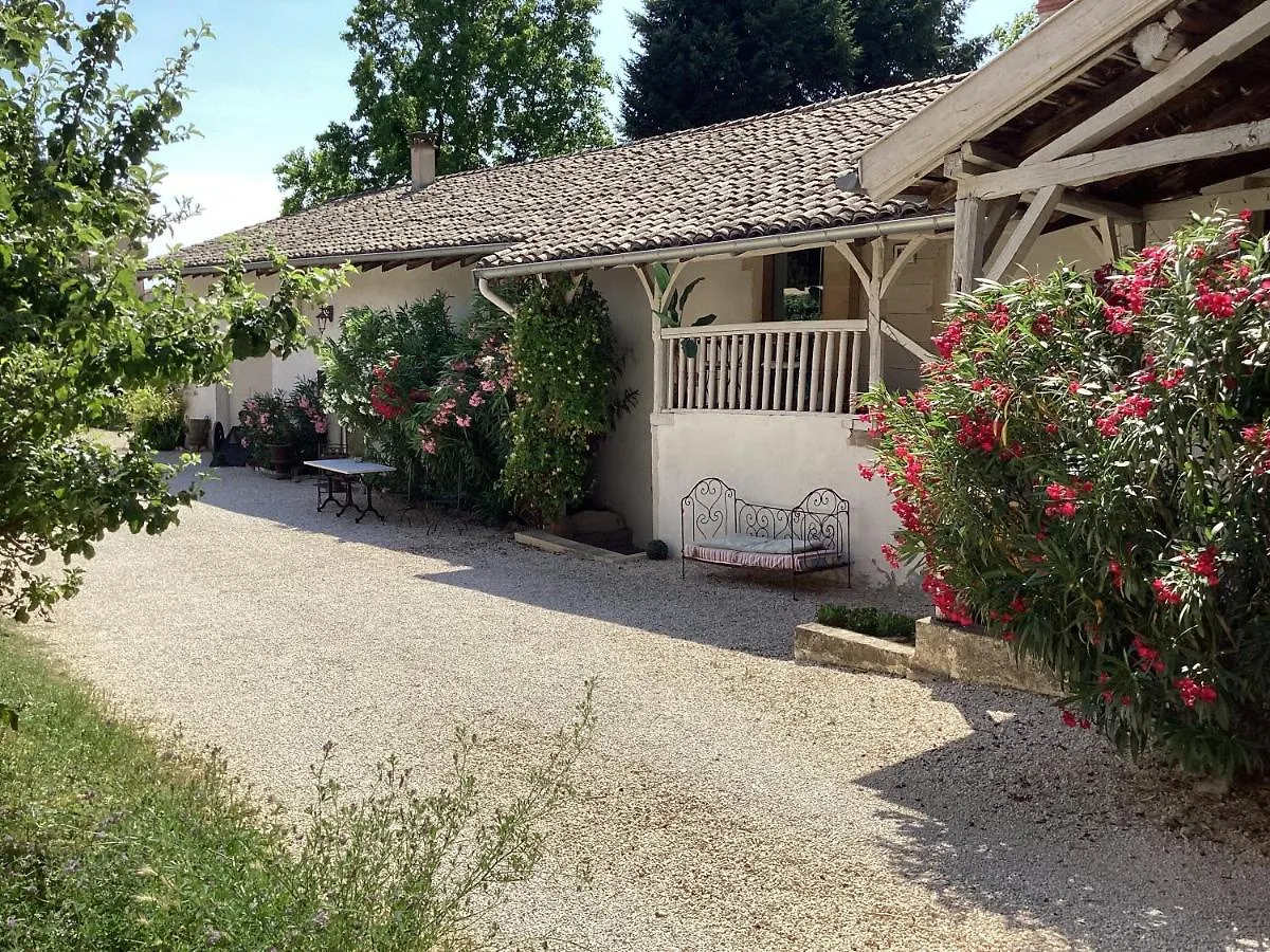 Phedre En Saone Bed & Breakfast Genouilleux 0*,  France